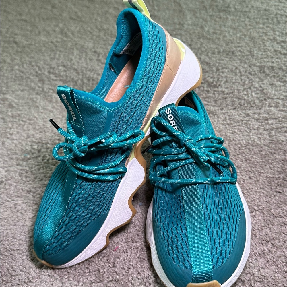 Sorel Teal Athletic Shoes with White and Tan Accents